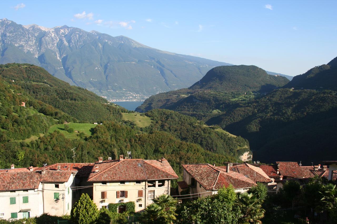 Casa Vacanze Regina Del Lago Tremosine Exterior photo